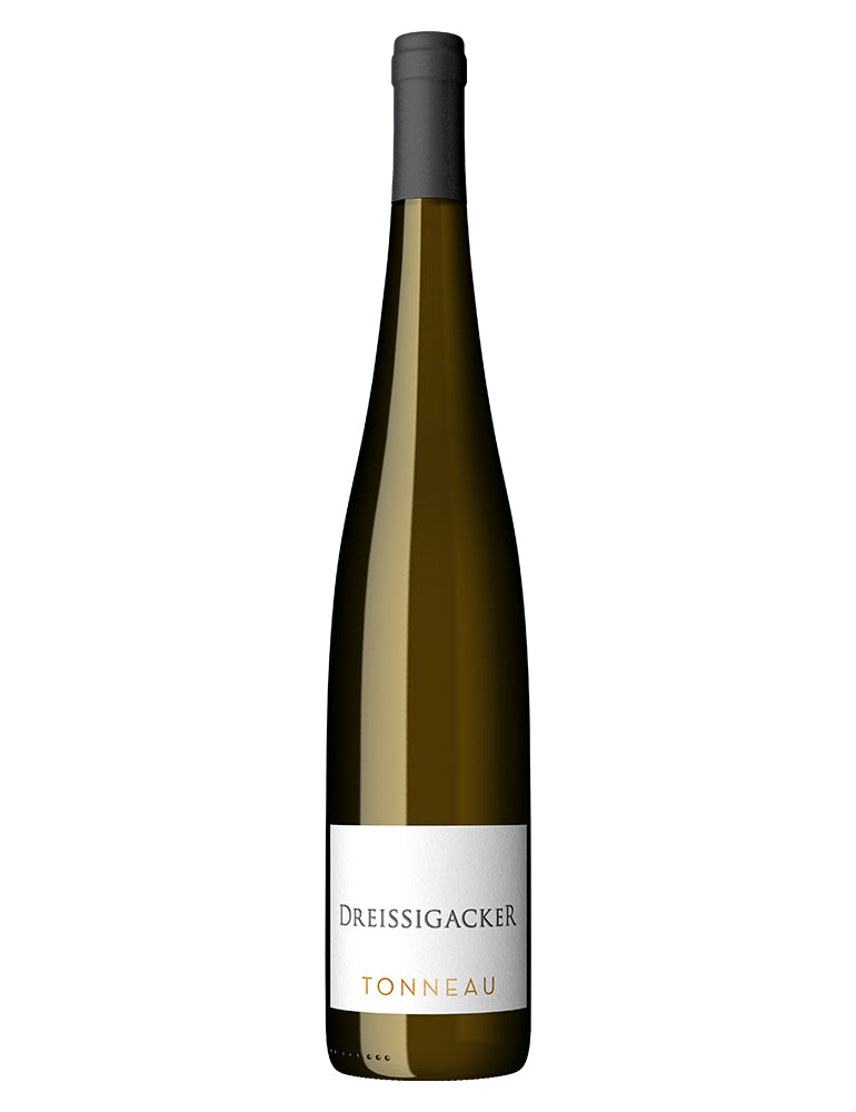 Tonneau-Magnum_Grossflaschen_Weingut-Dreissigacker_Freisteller