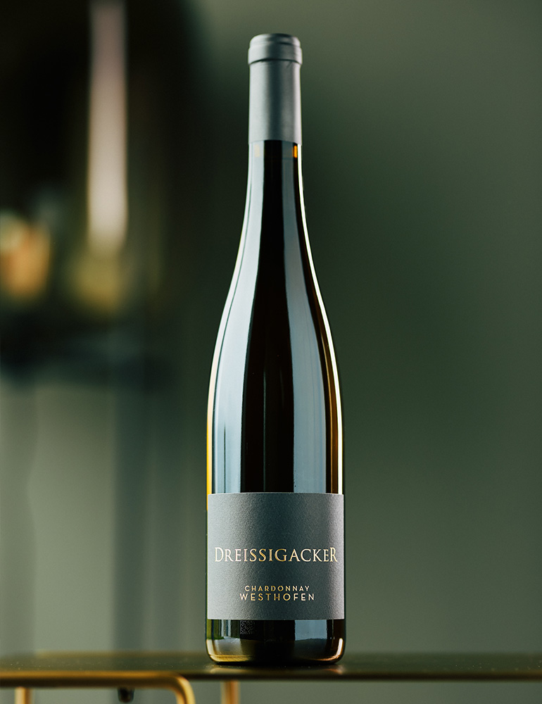 Weinflasche Dreissigacker Westhofen Chardonnay Ortswein, vollmundiger Weißwein mit mineralischen Noten
