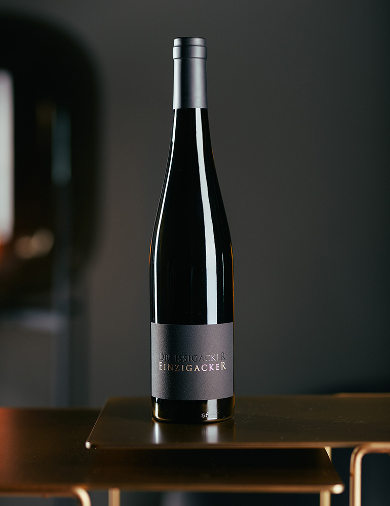 Weinflasche Dreissigacker Einzigacker Weissburgunder, exklusiver Premium-Weißwein aus Rheinhessen