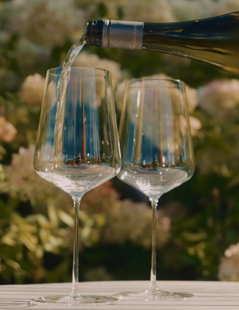 Weinflasche Chardonnay & Weissburgunder, Cuvée mit harmonischem Geschmack