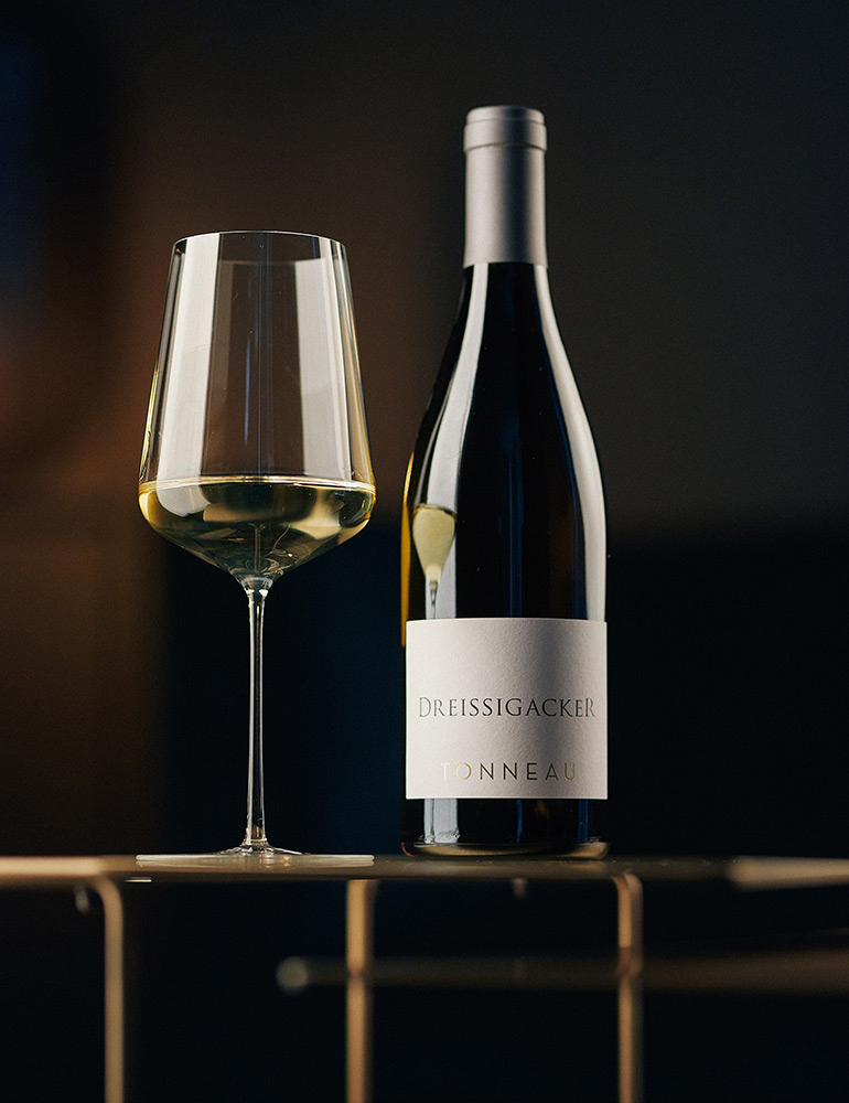 Weinflasche Dreissigacker Tonneau Weissburgunder, exklusiver Weißwein aus dem Tonneau-Fass