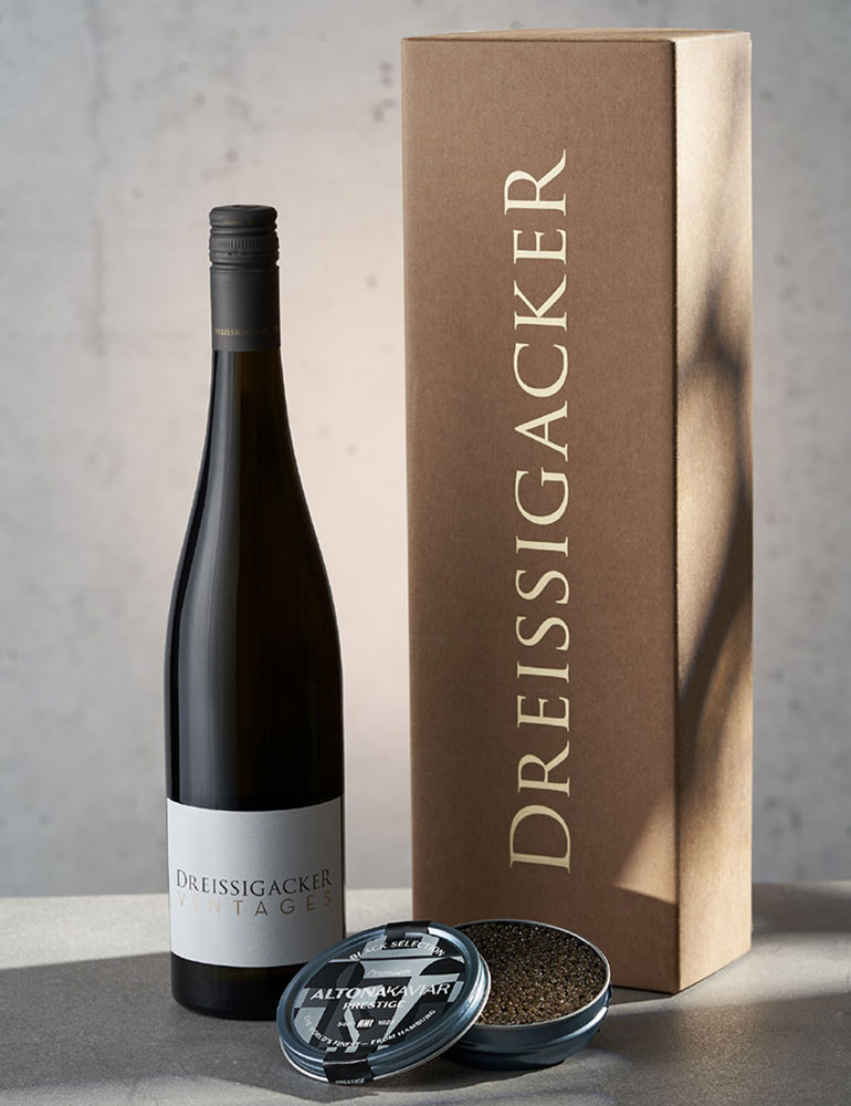 DREISSIGACKER x AKI-Paket